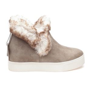 J/SLIDES SEAN Taupe Waterproof Suede